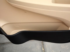 2014款 两厢 1.5L 手动 新青年版