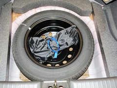 2014款 两厢 1.5L 手动 新青年版