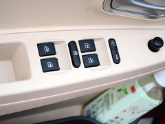 2014款 两厢 1.5L 手动 新青年版