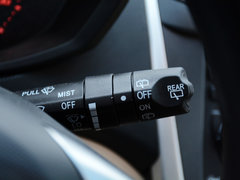 2014款 两厢 1.5L 手动 新青年版