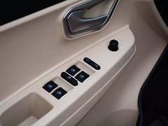 2014款 两厢 1.5L 手动 新青年版