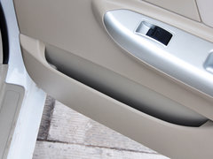 2014款 1.5L 手动 尊贵型