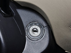 2014款 1.5L 手动 尊贵型