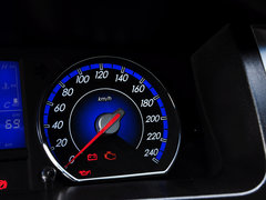2014款 1.5L 手动 尊贵型