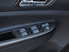 2014款 1.5L 手动 精英型