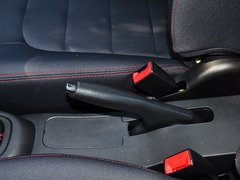 2014款 1.5L 手动 精英型