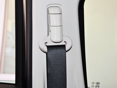 2014款 2.0L 自动 蓝天豪华版