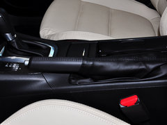 2014款 2.0L 自动 蓝天豪华版