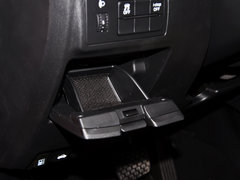 2014款 2.0L 自动 蓝天豪华版
