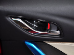 2014款 2.0L 自动 蓝天豪华版