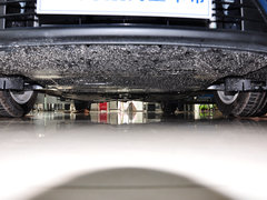 2014款 2.0L 自动 蓝天豪华版