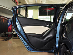 2014款 2.0L 自动 蓝天豪华版