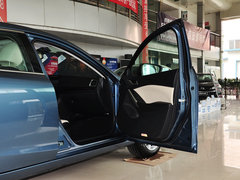 2014款 2.0L 自动 蓝天豪华版