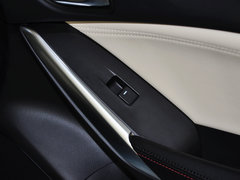 2014款 2.0L 自动 蓝天豪华版
