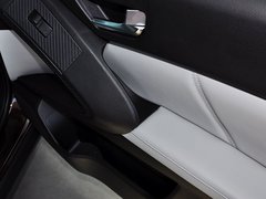 优6 SUV 2014款 2.0T 自动 智尊型 5座