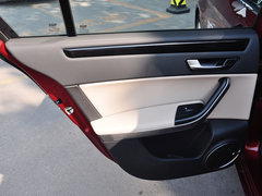 2014款 五门版 1.6T 自动 致臻型