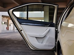 2015款 1.6L 手动 逸杰版