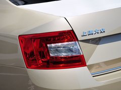 2015款 1.6L 手动 逸杰版