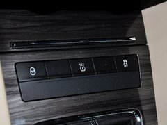 2015款 1.6L 手动 逸杰版
