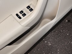 2015款 1.6L 手动 逸杰版