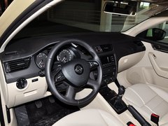 2015款 1.6L 手动 逸杰版