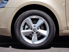 2015款 1.6L 手动 逸杰版