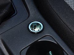 2015款 1.6L 手动 逸致版