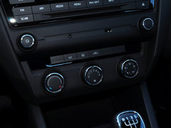 2015款 1.6L 手动 逸致版