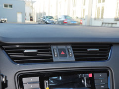 2015款 1.6L 手动 逸致版