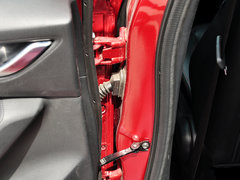 2014款 两厢 1.5L 自动 尊贵型