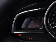 2014款 两厢 1.5L 自动 尊贵型