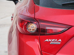 2014款 两厢 1.5L 自动 尊贵型