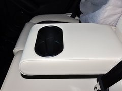 2014款 三厢 2.0L 自动 旗舰型