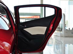 2014款 三厢 2.0L 自动 旗舰型