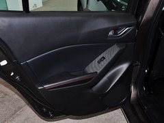2014款 三厢 1.5L 自动 尊贵型