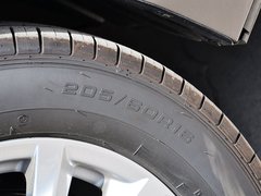 2014款 三厢 1.5L 自动 尊贵型