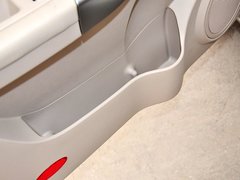 2014款 1.6L 手动 智尚版 5座