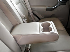 2014款 1.6L 手动 风尚版 5座