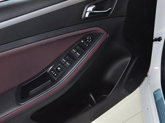 2014款 1.8T 自动 运动尊贵型