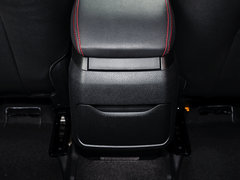 2014款 1.8T 自动 运动豪华型
