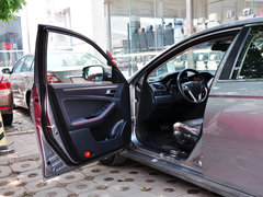 2014款 1.8T 自动 运动豪华型