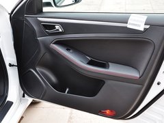 2014款 2.0L 自动 舒适型