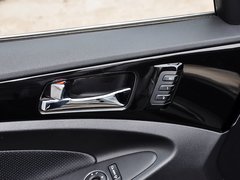 索纳塔八 2014款 2.4L 自动 顶级版 国V