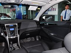 2014款 2.0L 自动 豪华版