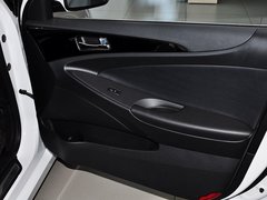 2014款 2.0L 自动 豪华版