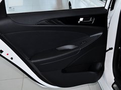 2014款 2.0L 自动 豪华版