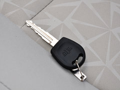 2014款 1.0L 手动标准型