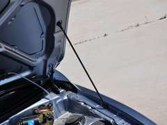 2014款 1.0L 手动标准型