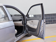 2014款 1.0L 手动标准型