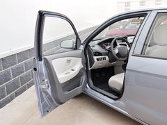 2014款 1.0L 手动标准型